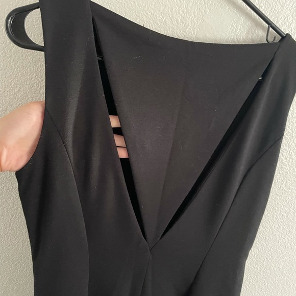 Banana republic sleeveless black dress - Picture 3 of 3